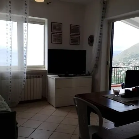 Un Affaccio Sull Isola Di Dino Appartement